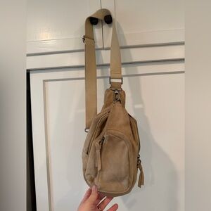 Free people Hudson suede Sling Bag in Tan